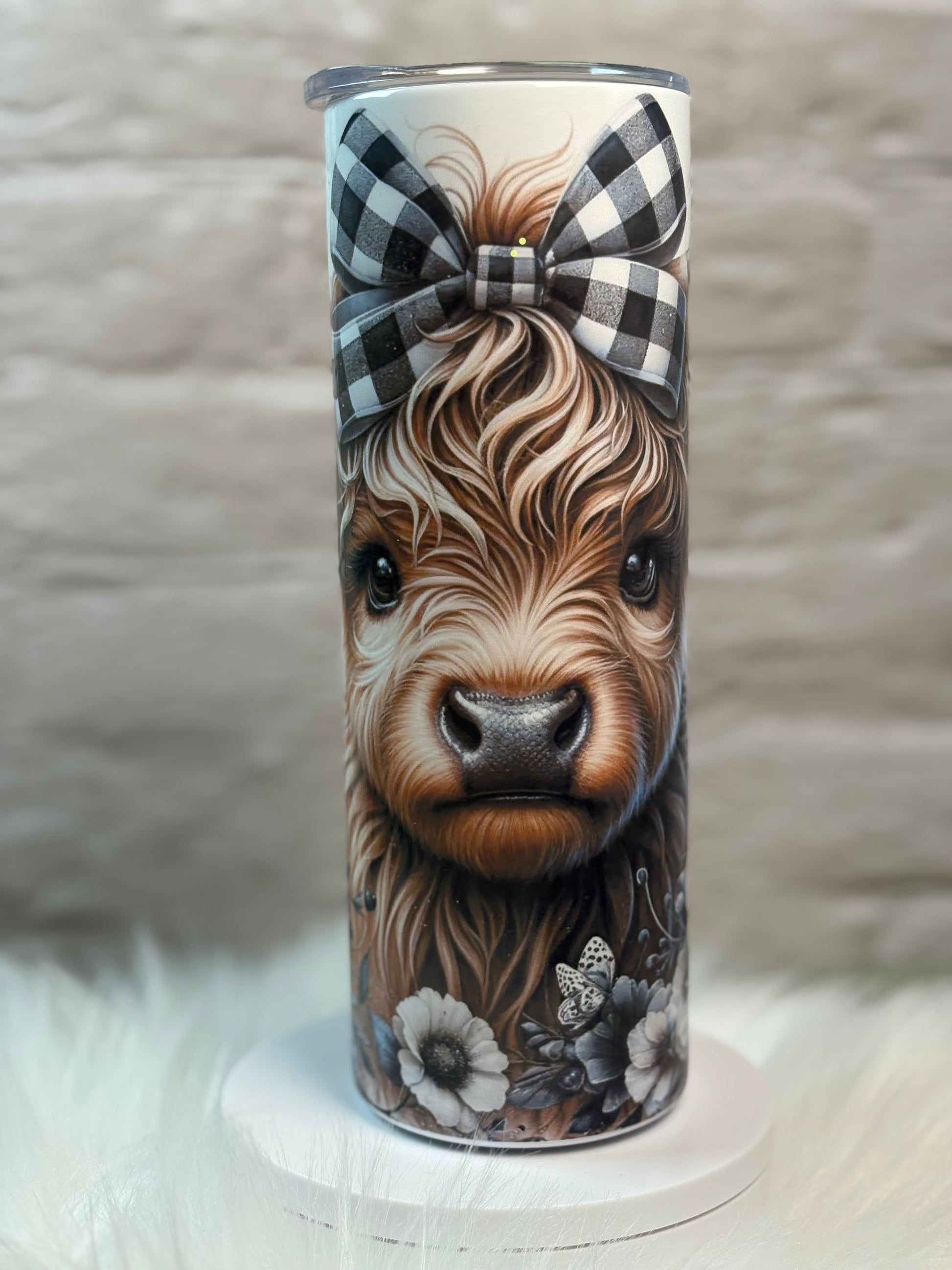 20oz Highland Cow with Buffalo Plaid Bow