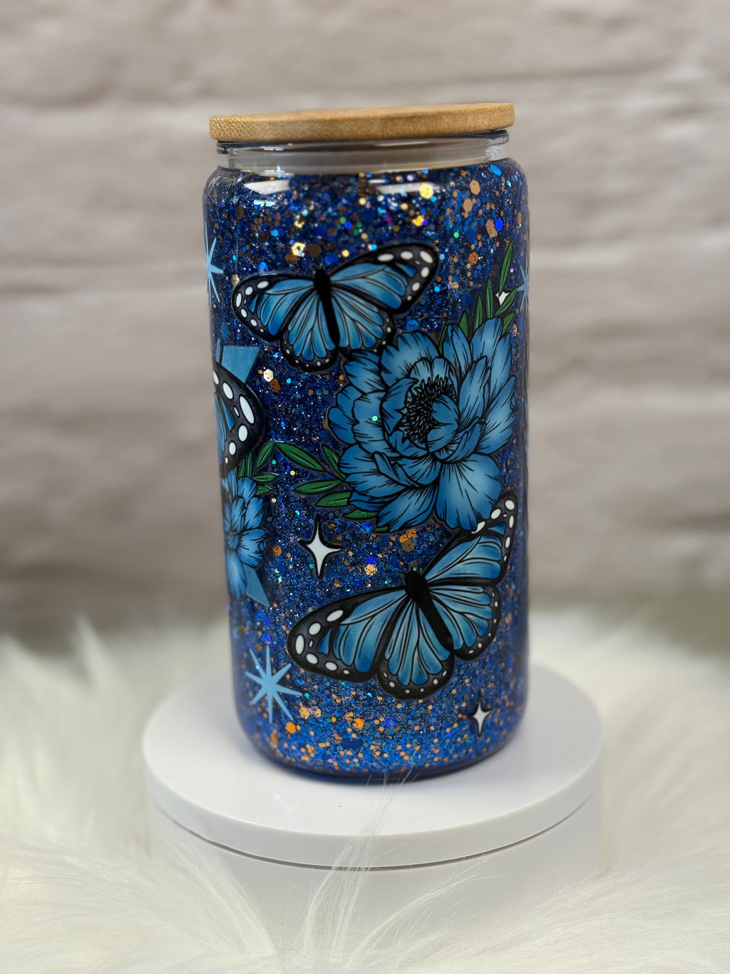 12oz Glass Snow Globe Suspended Flow